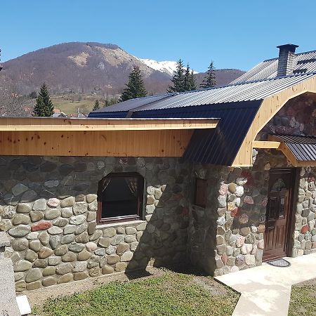 Stone Lodge コラシン エクステリア 写真